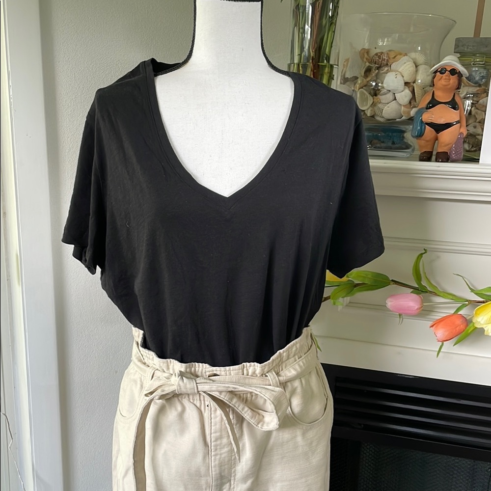 Madewell Black V-Neck Women's Top - Classic Essential